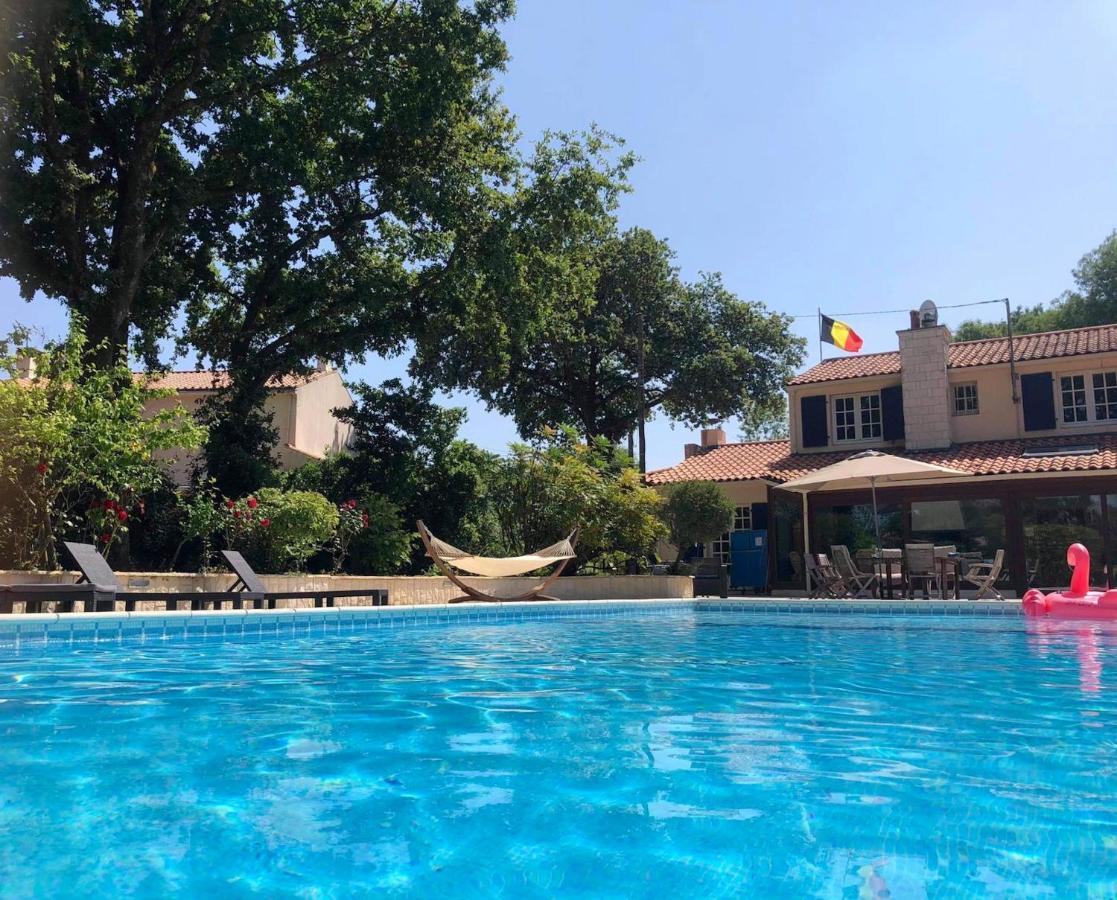 Maison de 2 chambres avec piscine privee jardin amenage et wifi a Saint Georges de PointindouxC Extérieur photo